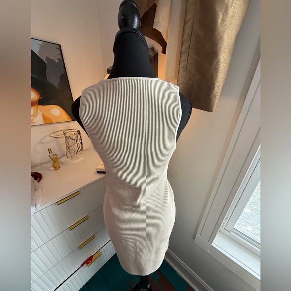 Aritzia Babaton Dress - Picture 2 of 2